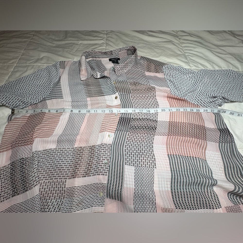 Women's Geometric Patterned Button Front Blouse, 3/4 Sleeves, Size 3XL - Picture 7 of 10